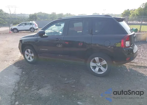 2016 Jeep Compass Latitude из США, поврежденный, VIN 1C4NJDEB6GD759310